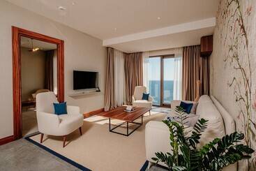 Ananti Resort, Residences & Beach Club by The Leading Hotels Of The World