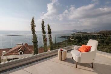 Ananti Resort, Residences & Beach Club by The Leading Hotels Of The World