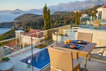 Ananti Resort, Residences & Beach Club by The Leading Hotels Of The World