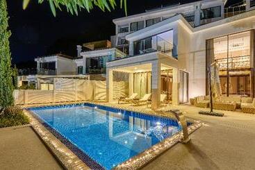 Ananti Resort, Residences & Beach Club by The Leading Hotels Of The World