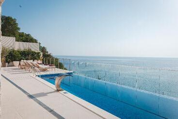 Ananti Resort, Residences & Beach Club by The Leading Hotels Of The World