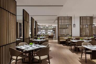 هتل Courtyard By Marriott Shenzhen Northwest
