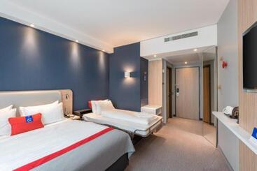 هتل Holiday Inn Express   Sindelfingen, An Ihg