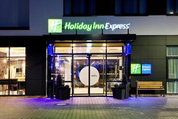 هتل Holiday Inn Express   Sindelfingen, An Ihg