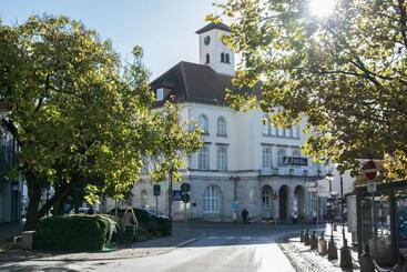 هتل Holiday Inn Express   Sindelfingen, An Ihg