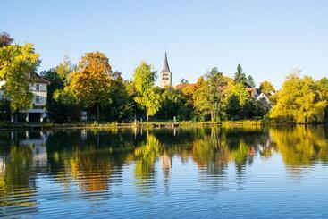 هتل Holiday Inn Express   Sindelfingen, An Ihg