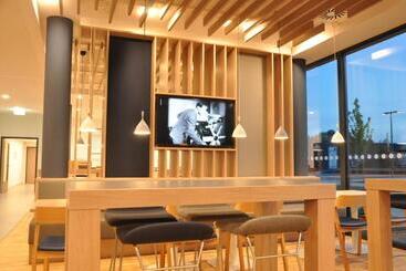 هتل Holiday Inn Express   Sindelfingen, An Ihg