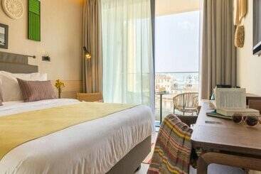 Indigo Larnaca, An Ihg Hotel Adults Only