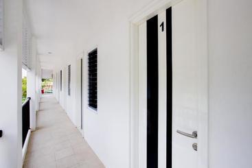 هتل Oyo 3279 Joy Residence