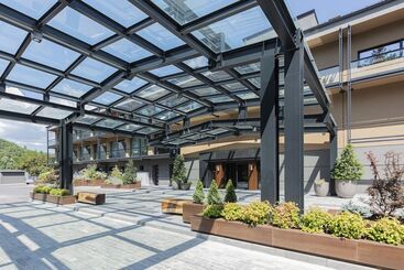 هتل The Lynx Mountain Resort
