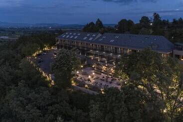 هتل The Lynx Mountain Resort