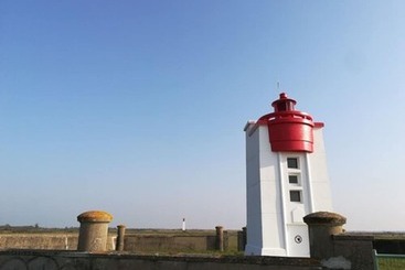 مبيت وإفطار Les Marmottes Charentaises