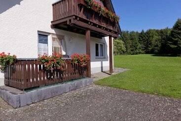 ツーリストアパートメント Modern Apartment In Bolsdorf With Sauna