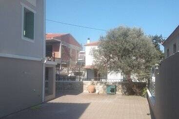 هتل Pyrgos Sofokleous