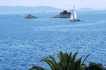 ツーリストアパートメント Spacious And Comfortable Apartment, Outside The Historical Centre Of Split