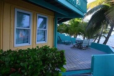 The Nautical Inn Resort