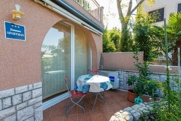 آپارتمانهای توریستها Apartment Mirjana