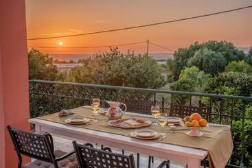 Ariadni Sea View Apartment