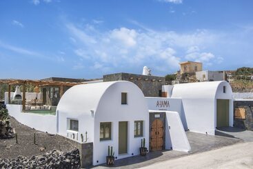 Ayama Hideaway Villa By Calm Collection