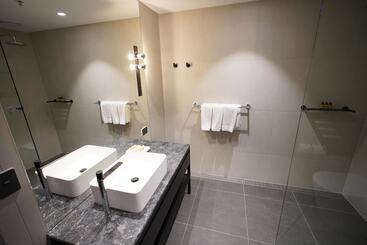 Clarion Apartments South Melbourne