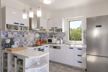 Family Villa Makarac Perfect Place To Get Away And Relax