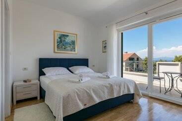 Family Villa Makarac Perfect Place To Get Away And Relax