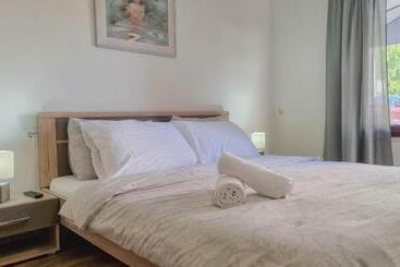 پانسیون Room Fiore