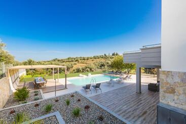 Villa Aelia I Modern & Ideal For Large Groups