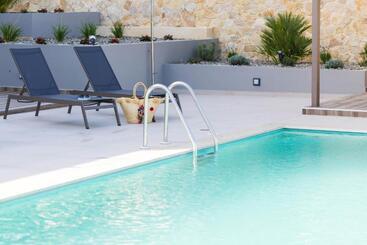 Villa Aelia I Modern & Ideal For Large Groups