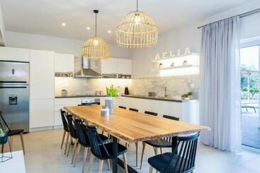 Villa Aelia I Modern & Ideal For Large Groups