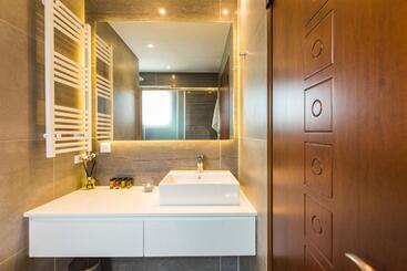 Villa Aelia I Modern & Ideal For Large Groups