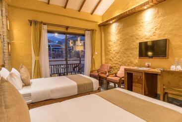 Bar Peepal Resort - Pokhara