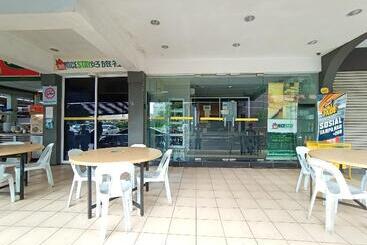هتل Nice Stay Three Six Five Services