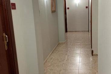 پانسیون Hostal Area 99