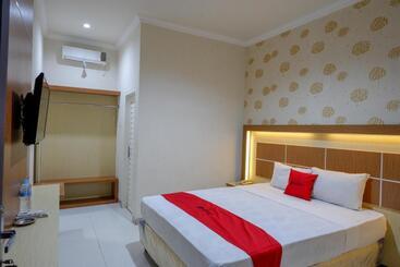 Reddoorz @ Hotel Bumi Palupy