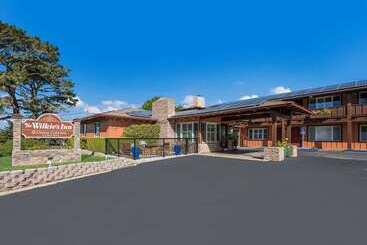 هتل Clarion  Collection Wilkie S Inn Pacific Grove  Monterey