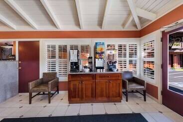 هتل Clarion  Collection Wilkie S Inn Pacific Grove  Monterey