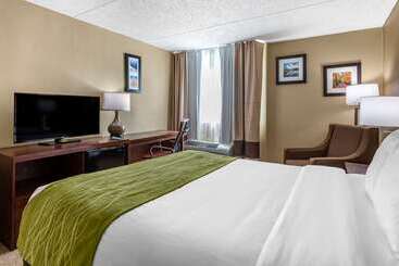 هتل Comfort Inn Edison  New Brunswick