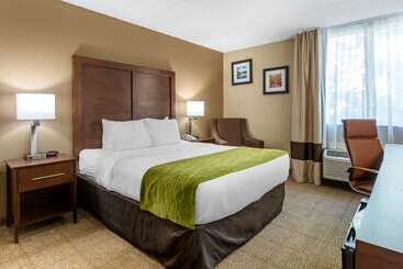 هتل Comfort Inn Edison  New Brunswick