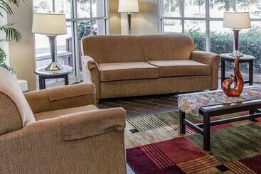 هتل Comfort Inn & Suites Lakeland North I4