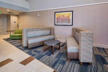 هتل Holiday Inn Express   Sunnyvale   Silicon Valley, An Ihg