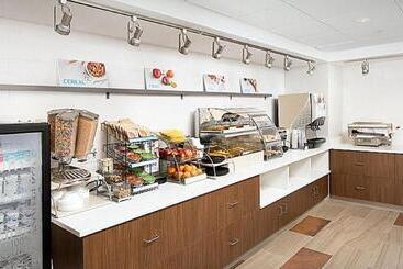 هتل Holiday Inn Express Chesapeake   Norfolk, An Ihg