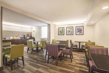 هتل La Quinta By Wyndham Fort Lauderdale Tamarac