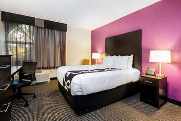 هتل La Quinta By Wyndham Fort Lauderdale Tamarac