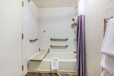 هتل La Quinta By Wyndham Fort Lauderdale Tamarac