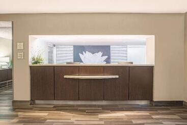هتل La Quinta By Wyndham Fort Lauderdale Tamarac
