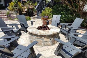 هتل The Vagabond S House Boutique Inn