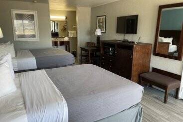هتل Village Inn Destin