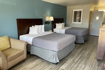 هتل Village Inn Destin