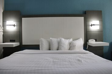 هتل Village Inn Destin